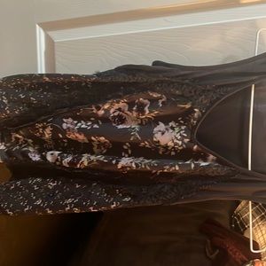 Black/Purple Floral Decorative Tank Top